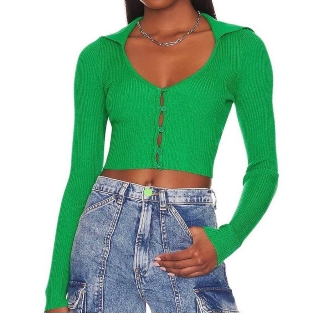 ALL THE WAYS Ribbed Deep V Crop Top – Small (Green)